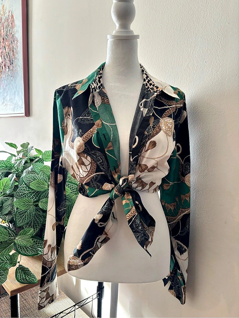 Chicos Printed Tie-Front Jacket in Black & Green Size 2 Like New